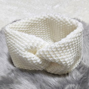 Háčkovaná čelenka, dvojitá, bílá, 50 cm