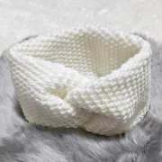 Háčkovaná čelenka, dvojitá, bílá, 50 cm
