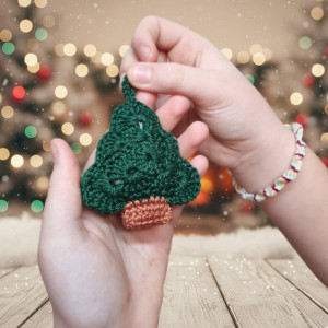 Návod na háčkovaný stromeček, Stromeček, přívěsek na klíče, zelený
